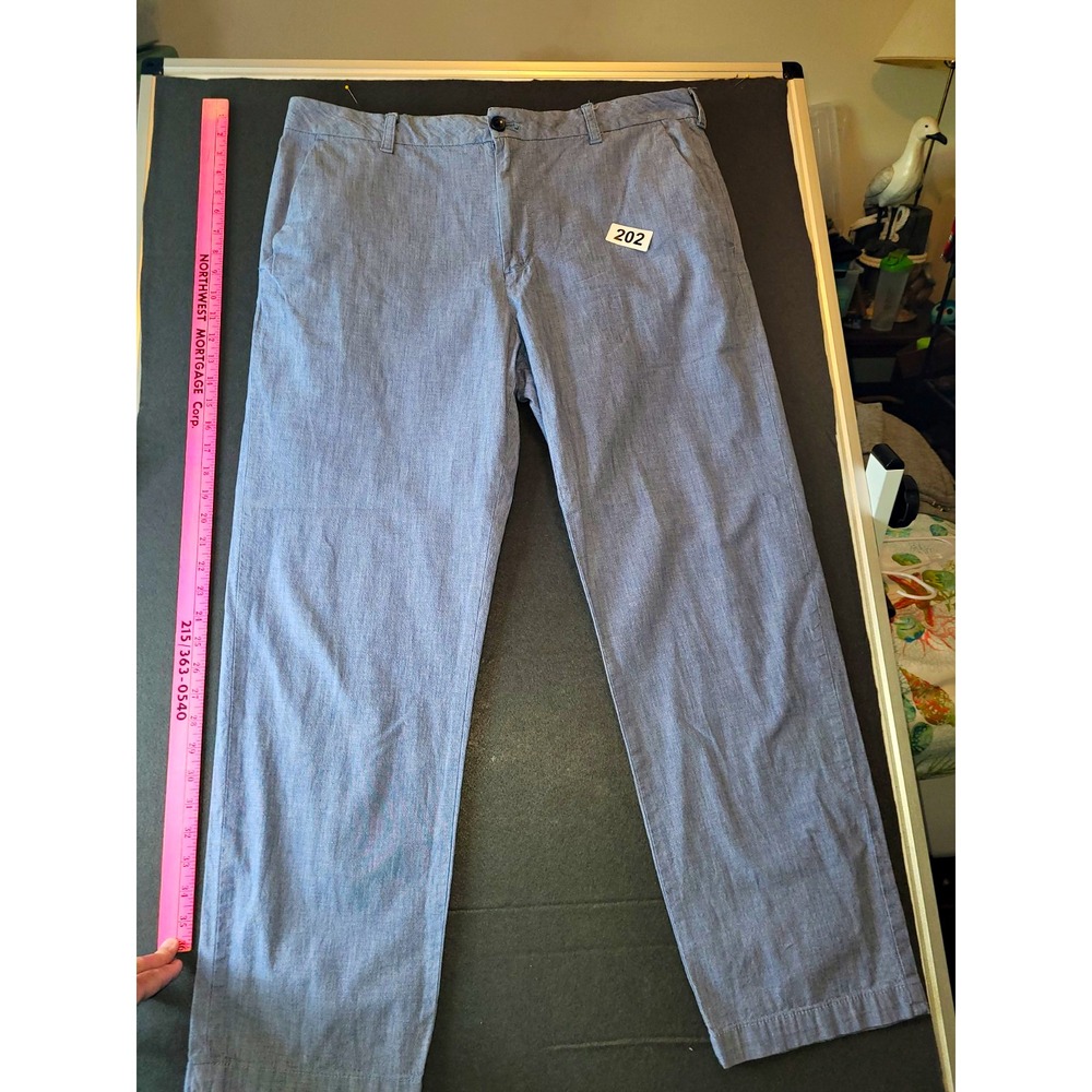IZOD Men's Blue Chambray Chino Pants 38W Straight Fit Flat Front Pockets